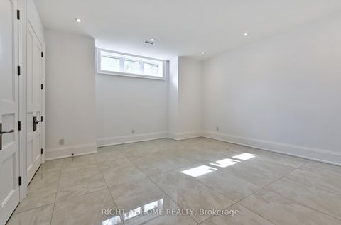 Photo 40 at 27 Hurlingham Crescent, Don Mills, Toronto