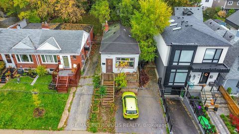 Photo 17 at 143 Kalmar Avenue, Cliffside, Toronto