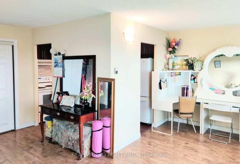 Photo 5 at 806 - 100 Leeward Glenway, Flemingdon Park, Toronto