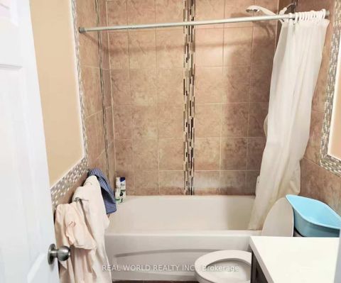 Photo 9 at 806 - 100 Leeward Glenway, Flemingdon Park, Toronto