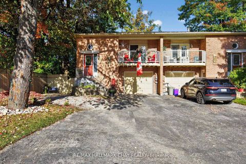 Photo 3 at 155 Maple Avenue, City Centre, Barrie