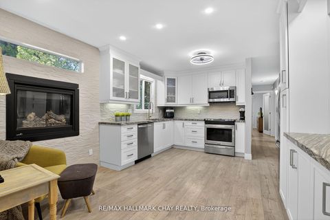 Photo 7 at 155 Maple Avenue, City Centre, Barrie