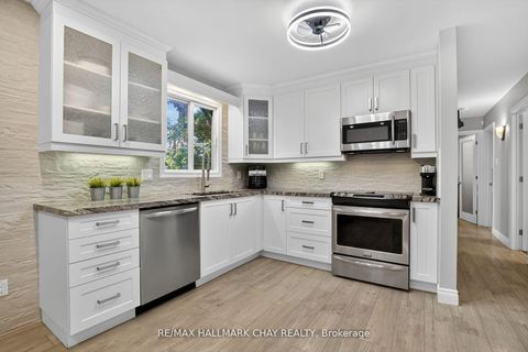 Photo 8 at 155 Maple Avenue, City Centre, Barrie