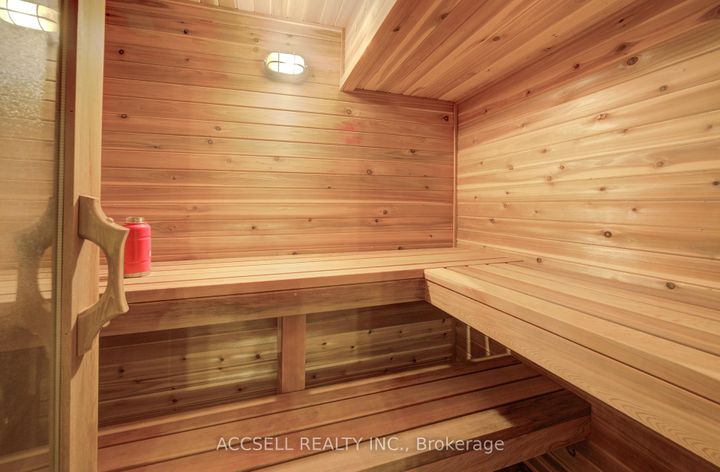 Photo 24 at 600 Highvalley Road, Ancaster, Hamilton