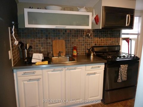 Photo 12 at 22 Brad Street, Junction Area, Toronto