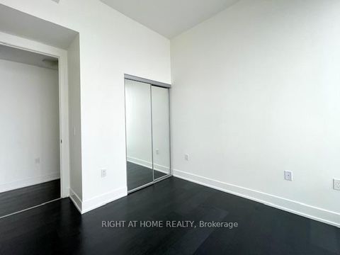 Photo 33 at 610 - 2916 Highway 7 Road W, Concord, Vaughan