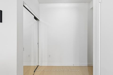 Photo 3 at 3916 - 15 Iceboat Terrace, Waterfront Communities C1, Toronto