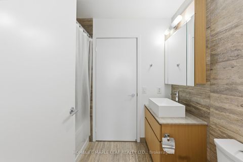 Photo 24 at 3916 - 15 Iceboat Terrace, Waterfront Communities C1, Toronto