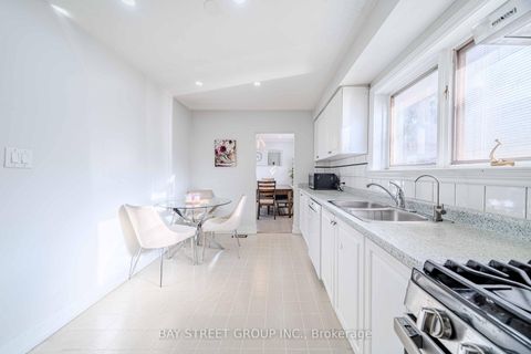 Photo 14 at 14 Amarillo Drive, Eglinton East, Toronto