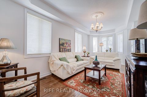 Photo 4 at 106 Craggview Drive, West Hill, Toronto