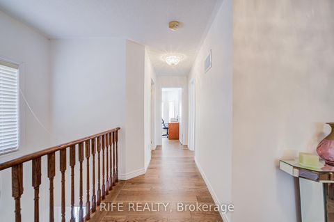 Photo 12 at 106 Craggview Drive, West Hill, Toronto
