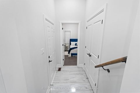 Photo 25 at 79 Elderslie Crescent E, Kleinburg, Vaughan