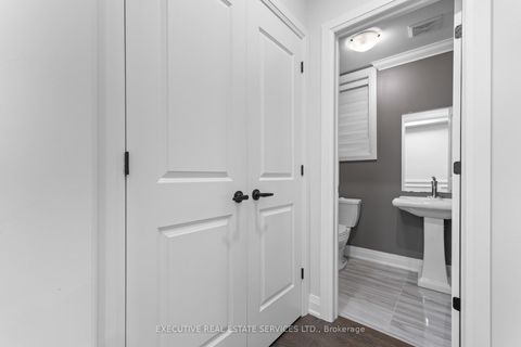 Photo 27 at 79 Elderslie Crescent E, Kleinburg, Vaughan