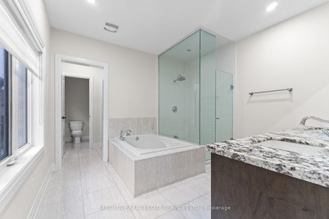 Photo 35 at 79 Elderslie Crescent E, Kleinburg, Vaughan