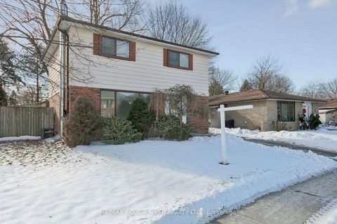 Photo 2 at 79 GORSEY Square, Malvern, Toronto