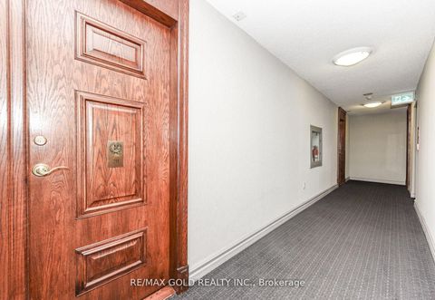 Photo 6 at 211 - 17 Michael Power Place, City Centre West, Toronto