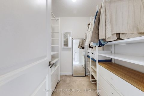 Photo 20 at 7 Paper Mills Crescent, Jefferson, Richmond Hill