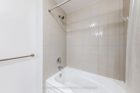 Photo 26 at 7 Paper Mills Crescent, Jefferson, Richmond Hill