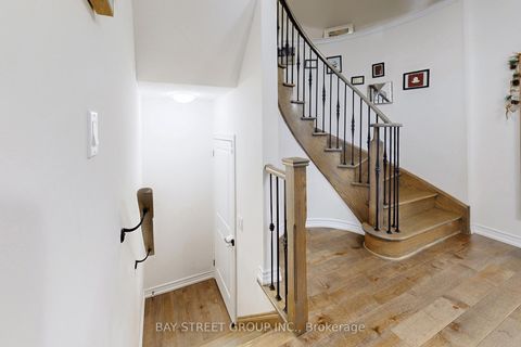 Photo 29 at 7 Paper Mills Crescent, Jefferson, Richmond Hill