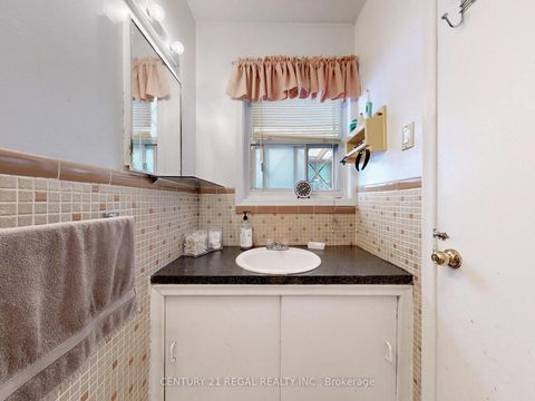 Photo 27 at 94 Billington Crescent, Donalda, Toronto