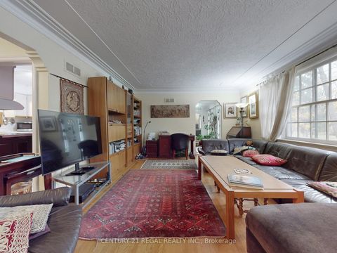 Photo 9 at 20 West Hill Drive, West Hill, Toronto