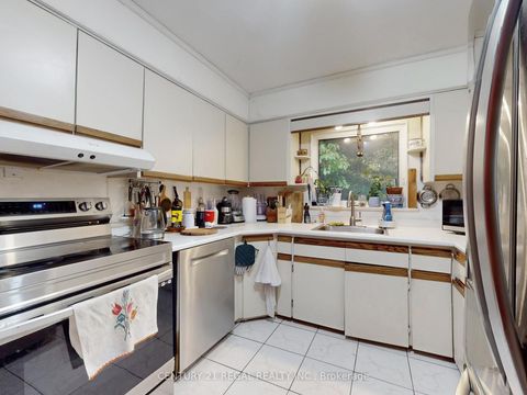 Photo 15 at 20 West Hill Drive, West Hill, Toronto