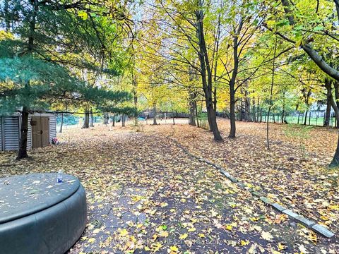 Photo 38 at 20 West Hill Drive, West Hill, Toronto