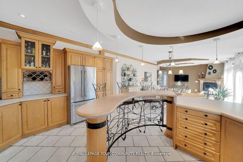 Photo 9 at 8065 Kipling Avenue, West Woodbridge, Vaughan