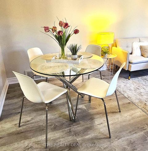 Photo 10 at 532 Montrave Avenue, Vanier, Oshawa