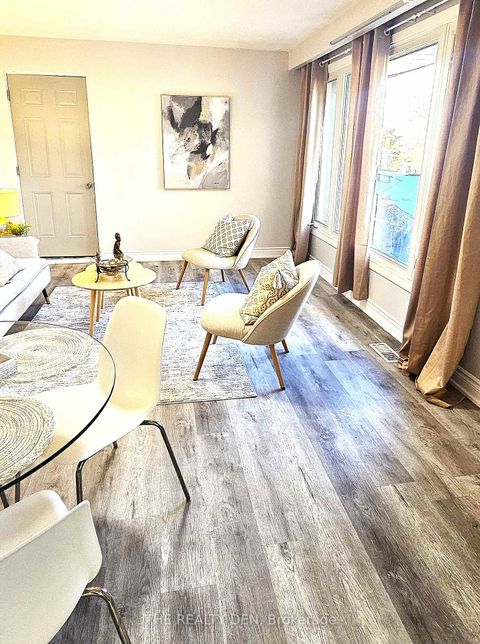 Photo 11 at 532 Montrave Avenue, Vanier, Oshawa