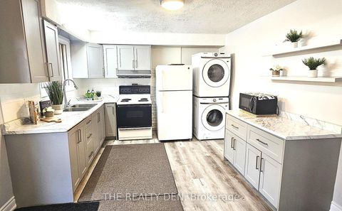 Photo 14 at 532 Montrave Avenue, Vanier, Oshawa