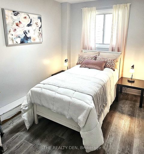 Photo 16 at 532 Montrave Avenue, Vanier, Oshawa