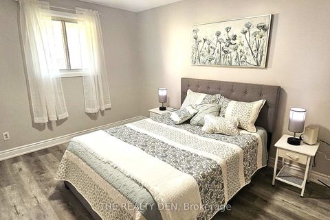 Photo 22 at 532 Montrave Avenue, Vanier, Oshawa