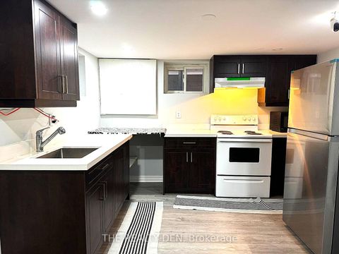 Photo 24 at 532 Montrave Avenue, Vanier, Oshawa