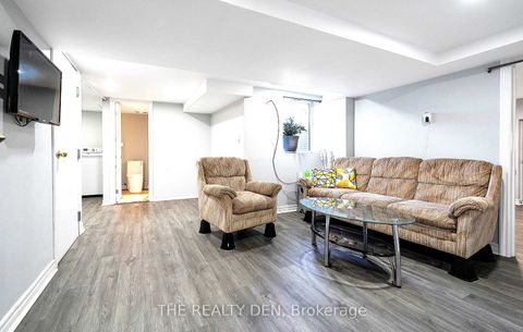 Photo 25 at 532 Montrave Avenue, Vanier, Oshawa