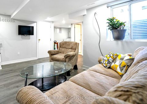 Photo 26 at 532 Montrave Avenue, Vanier, Oshawa