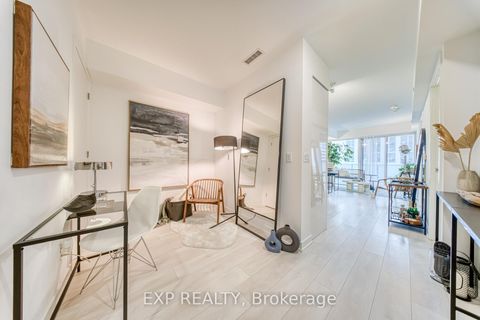 Photo 5 at 911 - 501 Yonge Street, Yonge Corridor, Toronto