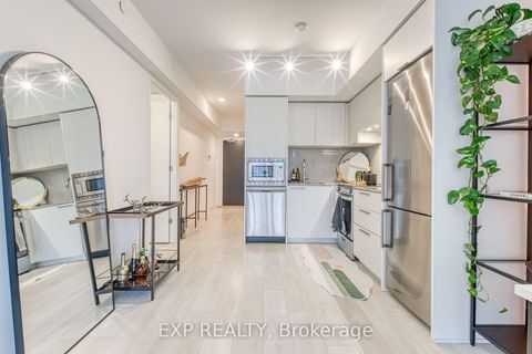 Photo 10 at 911 - 501 Yonge Street, Yonge Corridor, Toronto