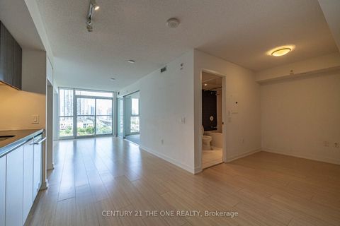 Photo 4 at 1003 - 75 Queens Wharf Road, Waterfront Communities C1, Toronto