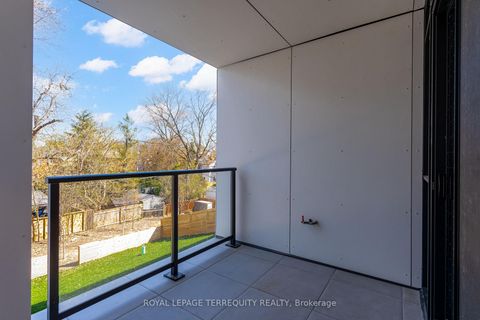 Photo 29 at 301 - 200 Keewatin Avenue, Mount Pleasant East, Toronto