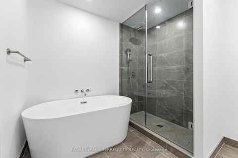 Photo 11 at PH05 - 200 Keewatin Avenue, Mount Pleasant East, Toronto