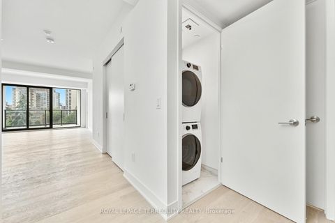 Photo 14 at PH05 - 200 Keewatin Avenue, Mount Pleasant East, Toronto