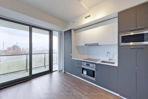 Photo 2 at 718 - 170 Bayview Avenue, Waterfront Communities C8, Toronto