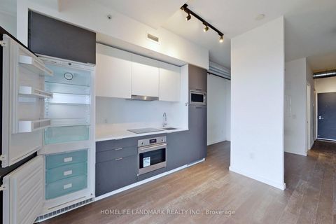 Photo 5 at 718 - 170 Bayview Avenue, Waterfront Communities C8, Toronto