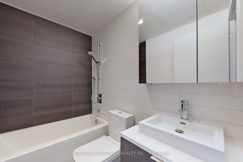 Photo 12 at 718 - 170 Bayview Avenue, Waterfront Communities C8, Toronto