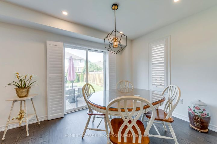 Photo 18 at 1296 Inglehart Drive, Tansley, Burlington