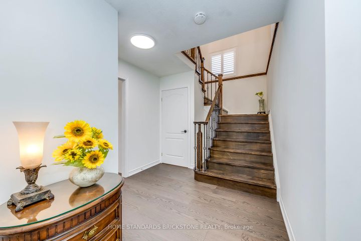 Photo 21 at 1296 Inglehart Drive, Tansley, Burlington