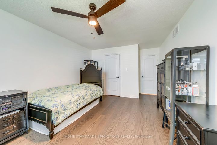 Photo 26 at 1296 Inglehart Drive, Tansley, Burlington