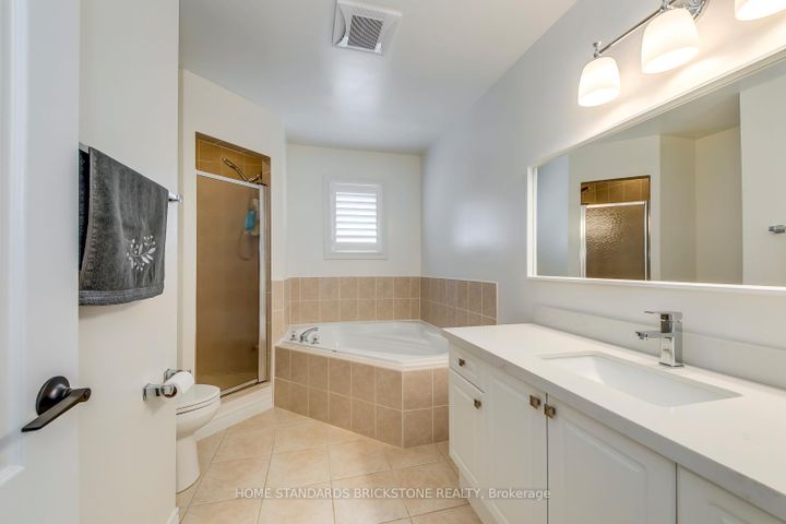 Photo 28 at 1296 Inglehart Drive, Tansley, Burlington