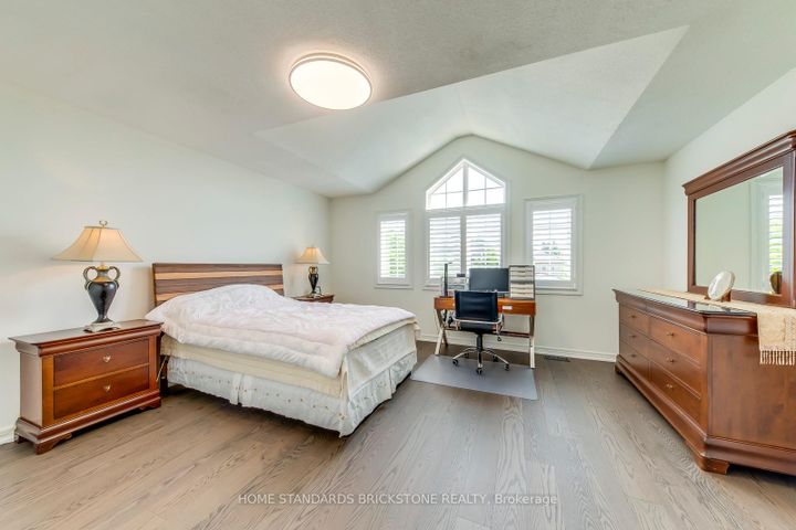 Photo 29 at 1296 Inglehart Drive, Tansley, Burlington